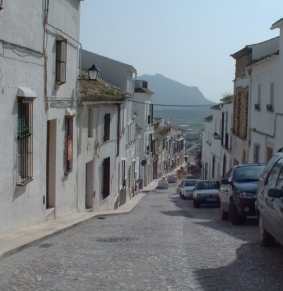 Buying a house and living in Spain. Make sure the roof is not on the floor!